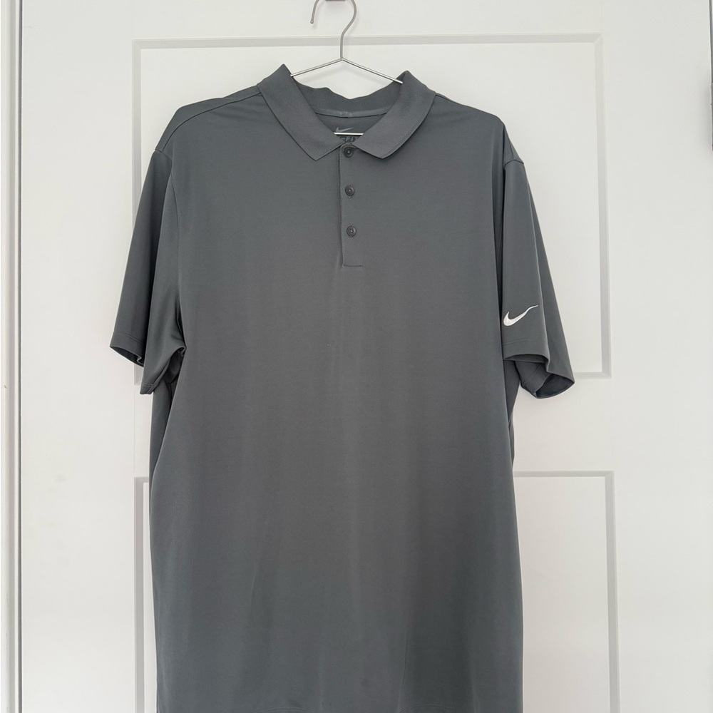 Nike Men's Gray Polo Shirt